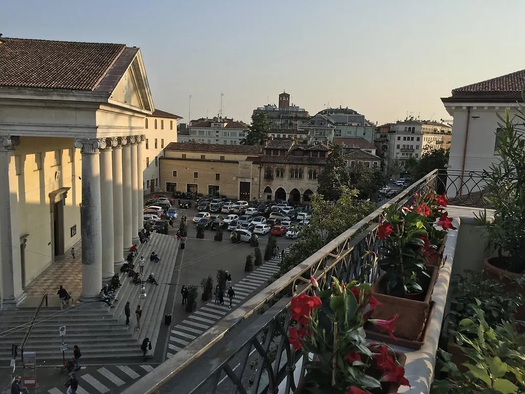 La Loggia Al Duomo - Treviso Apartment Italy