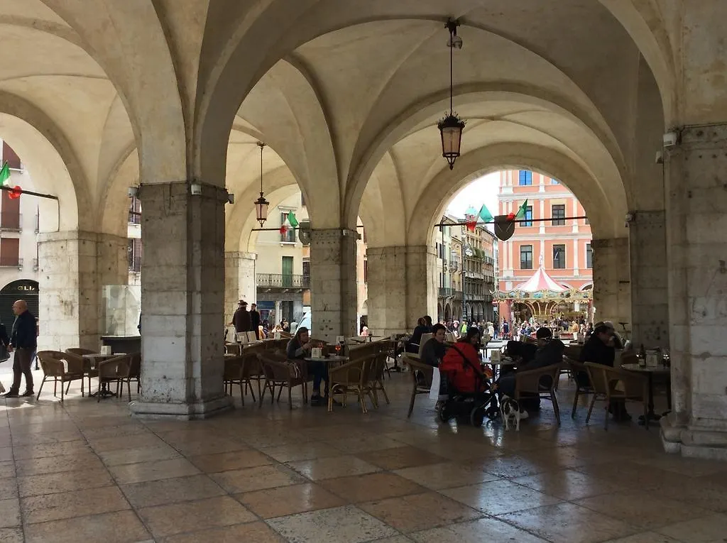 La Loggia Al Duomo - Treviso Apartment 0*,